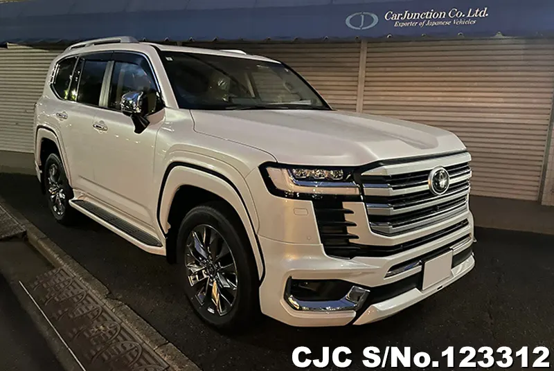 Toyota / Land Cruiser 2023
