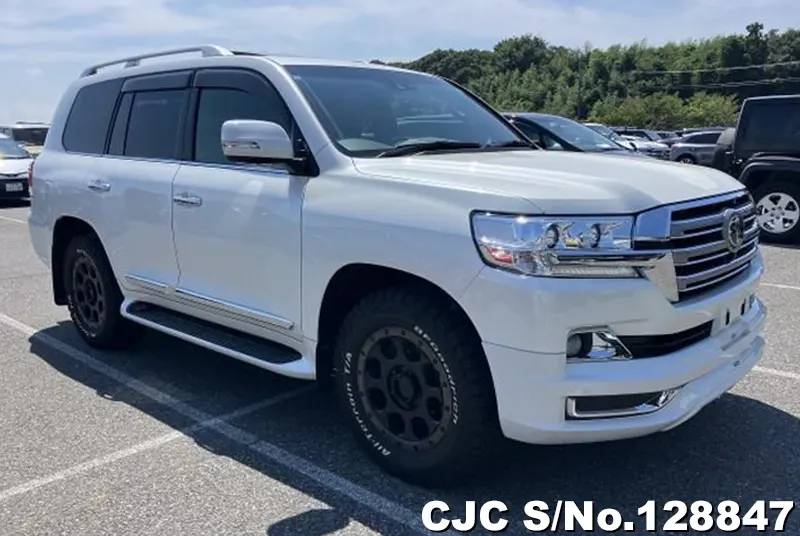 Toyota / Land Cruiser 2016