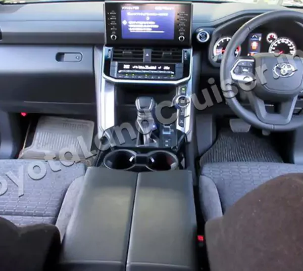 TOYOTA LANDCRUISER 300 AX