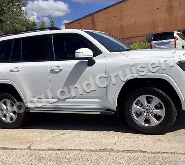 TOYOTA LANDCRUISER 300 GXL