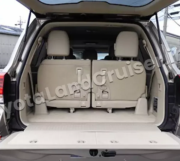 TOYOTA LANDCRUISER 200 AX-G