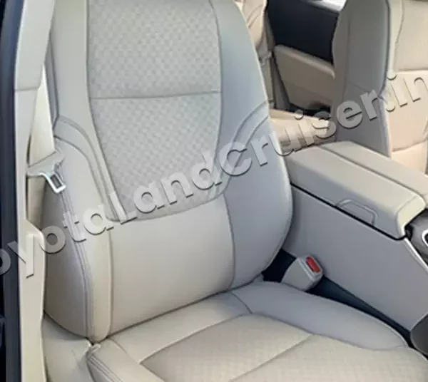 TOYOTA LANDCRUISER 300 SAHARA