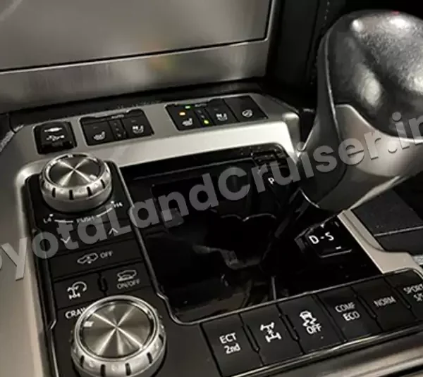 TOYOTA LANDCRUISER 200 ZX