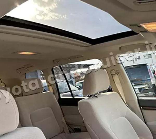 TOYOTA LANDCRUISER 200 AX