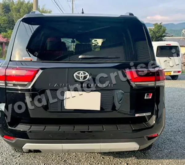 TOYOTA LANDCRUISER 300 GR SPORTS